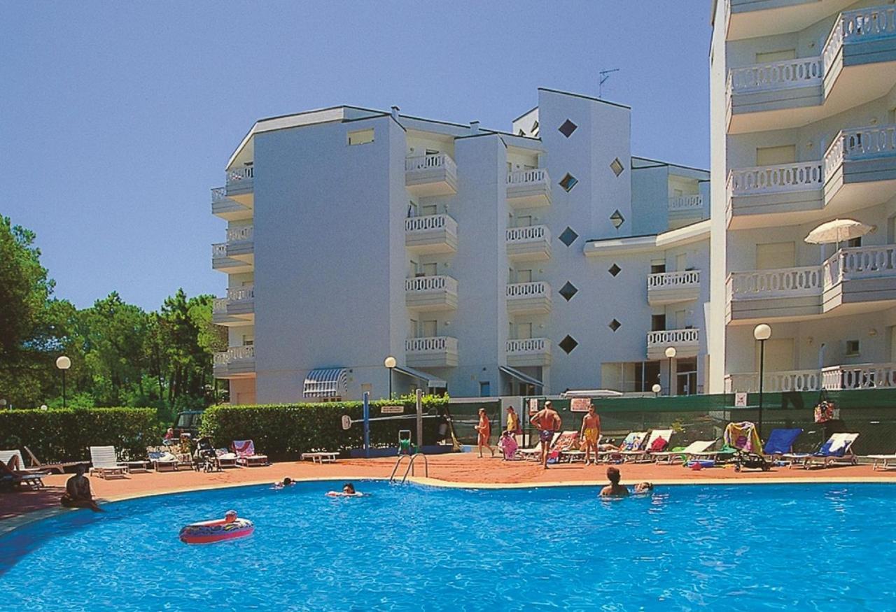 Appartement Residenza Rubin à Lignano Sabbiadoro Extérieur photo